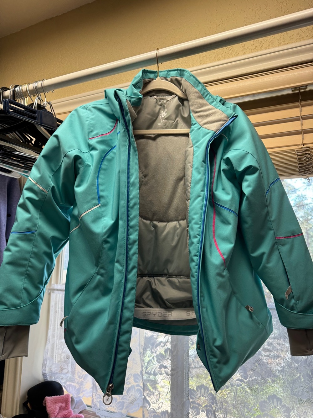 Spyder Girls' Teal Blue Outdoor Ski Jacket youth size 16 with hood